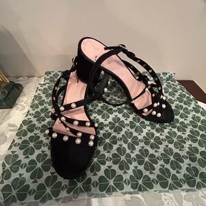Kate Spade wynne black sandals with pearl detailing. Great pre owned condition.